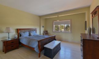 Bedroom - Country homes for sale and luxury real estate including horse farms and property in the Caledon and King City areas near Toronto