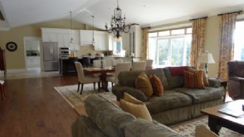 Perfection In The Country, Mono, Ontario, Canada - Country homes for sale and luxury real estate including horse farms and property in the Caledon and King City areas near Toronto