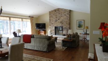Perfection In The Country, Mono, Ontario, Canada - Country homes for sale and luxury real estate including horse farms and property in the Caledon and King City areas near Toronto