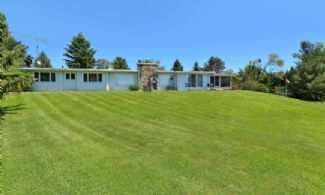Kingcrest, King, King, Ontario, Canada - Country homes for sale and luxury real estate including horse farms and property in the Caledon and King City areas near Toronto