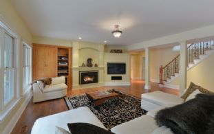16th Sideroad, King, King, Ontario, Canada - Country homes for sale and luxury real estate including horse farms and property in the Caledon and King City areas near Toronto