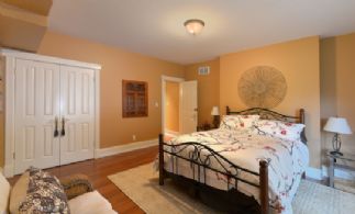 16th Sideroad, King, King, Ontario, Canada - Country homes for sale and luxury real estate including horse farms and property in the Caledon and King City areas near Toronto