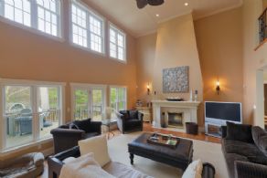 16th Sideroad, King, King, Ontario, Canada - Country homes for sale and luxury real estate including horse farms and property in the Caledon and King City areas near Toronto