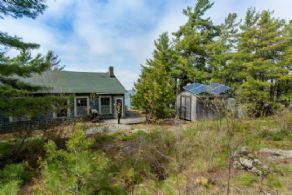 Solar Power Generation - Country homes for sale and luxury real estate including horse farms and property in the Caledon and King City areas near Toronto
