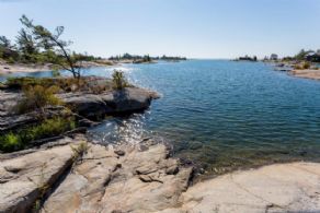 Views to the Open - Country homes for sale and luxury real estate including horse farms and property in the Caledon and King City areas near Toronto