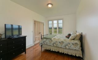 Modern Built Classic, Mono, Ontario, Canada - Country homes for sale and luxury real estate including horse farms and property in the Caledon and King City areas near Toronto