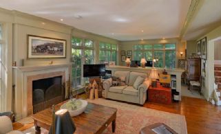 Hidden Hill, King, King, Ontario, Canada - Country homes for sale and luxury real estate including horse farms and property in the Caledon and King City areas near Toronto
