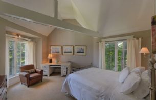 Bedroom - Country homes for sale and luxury real estate including horse farms and property in the Caledon and King City areas near Toronto