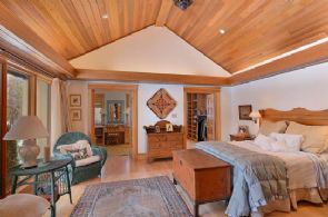 Master Bedroom - Country homes for sale and luxury real estate including horse farms and property in the Caledon and King City areas near Toronto