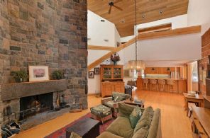 Family Room - Country homes for sale and luxury real estate including horse farms and property in the Caledon and King City areas near Toronto