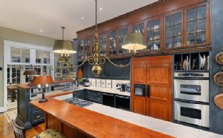 Kitchen - Country homes for sale and luxury real estate including horse farms and property in the Caledon and King City areas near Toronto