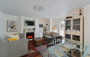 IN TOWN, ORANGEVILLE, Orangeville, Ontario, Canada - Country homes for sale and luxury real estate including horse farms and property in the Caledon and King City areas near Toronto