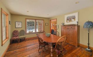 Dining Room - Country homes for sale and luxury real estate including horse farms and property in the Caledon and King City areas near Toronto