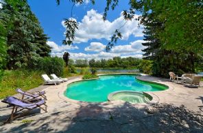 Pool - Country homes for sale and luxury real estate including horse farms and property in the Caledon and King City areas near Toronto