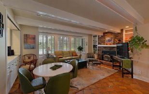 Family Room - Country homes for sale and luxury real estate including horse farms and property in the Caledon and King City areas near Toronto