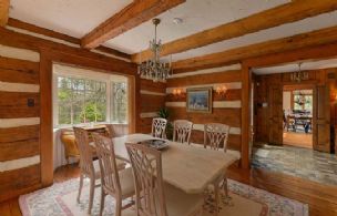 Dining Room - Country homes for sale and luxury real estate including horse farms and property in the Caledon and King City areas near Toronto
