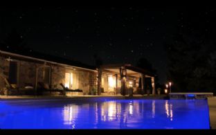 Exterior - Country homes for sale and luxury real estate including horse farms and property in the Caledon and King City areas near Toronto