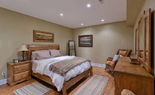 Bedroom - Country homes for sale and luxury real estate including horse farms and property in the Caledon and King City areas near Toronto