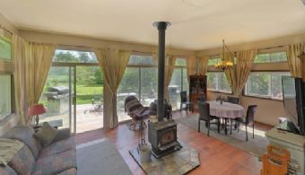 Heart Lake Farm, Caledon, Ontairo - Country homes for sale and luxury real estate including horse farms and property in the Caledon and King City areas near Toronto