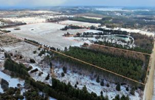35 Acres, South Mono, Ontario - Country homes for sale and luxury real estate including horse farms and property in the Caledon and King City areas near Toronto