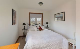 Caledon Hill Top, Finnerty Sideroad, Caledon, Ontario - Country homes for sale and luxury real estate including horse farms and property in the Caledon and King City areas near Toronto
