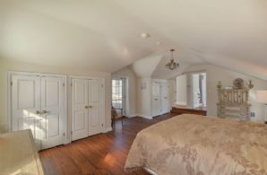 Master Bedroom - Country homes for sale and luxury real estate including horse farms and property in the Caledon and King City areas near Toronto