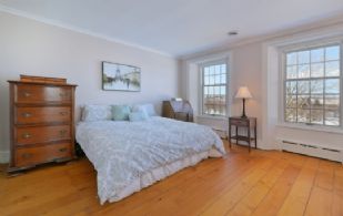 Bedroom - Country homes for sale and luxury real estate including horse farms and property in the Caledon and King City areas near Toronto