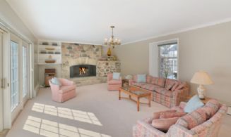 Sun Room - Country homes for sale and luxury real estate including horse farms and property in the Caledon and King City areas near Toronto