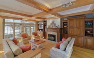 Kitchen Living Space - Country homes for sale and luxury real estate including horse farms and property in the Caledon and King City areas near Toronto