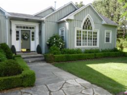 Front Entrance - Country homes for sale and luxury real estate including horse farms and property in the Caledon and King City areas near Toronto