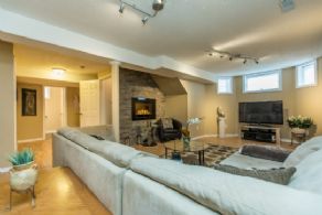 Bird Street, Barrie, Ontario - Country homes for sale and luxury real estate including horse farms and property in the Caledon and King City areas near Toronto