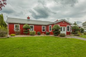 Barn 1 - Country homes for sale and luxury real estate including horse farms and property in the Caledon and King City areas near Toronto