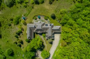 Architectural Roofline - Country homes for sale and luxury real estate including horse farms and property in the Caledon and King City areas near Toronto