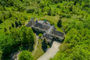 Eastern Facade - Country homes for sale and luxury real estate including horse farms and property in the Caledon and King City areas near Toronto