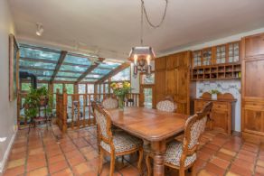 Breakfast Room - Country homes for sale and luxury real estate including horse farms and property in the Caledon and King City areas near Toronto