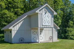 Stable - Country homes for sale and luxury real estate including horse farms and property in the Caledon and King City areas near Toronto