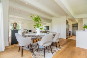 Dining Room - Country homes for sale and luxury real estate including horse farms and property in the Caledon and King City areas near Toronto