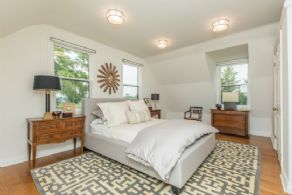 Coach House Bedroom 1 - Country homes for sale and luxury real estate including horse farms and property in the Caledon and King City areas near Toronto
