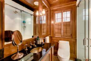 Bathroom - Country homes for sale and luxury real estate including horse farms and property in the Caledon and King City areas near Toronto