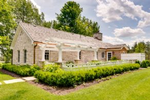 Stone House - Country homes for sale and luxury real estate including horse farms and property in the Caledon and King City areas near Toronto