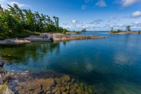 Private Island, Wah Wah Taysee, Georgian Bay, Georgian Bay, Ontario - Country homes for sale and luxury real estate including horse farms and property in the Caledon and King City areas near Toronto