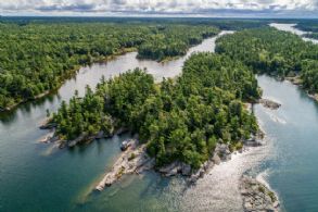 Private Island, Wah Wah Taysee, Georgian Bay, Georgian Bay, Ontario - Country homes for sale and luxury real estate including horse farms and property in the Caledon and King City areas near Toronto
