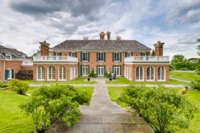 Western Facade - Country homes for sale and luxury real estate including horse farms and property in the Caledon and King City areas near Toronto