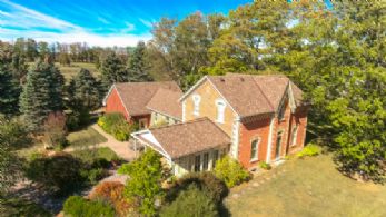 126 Acre Horse Farm, Erin - Country Homes for sale and Luxury Real Estate in Caledon and King City including Horse Farms and Property for sale near Toronto