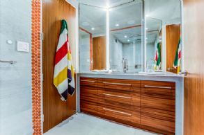 Guest Bath - Country homes for sale and luxury real estate including horse farms and property in the Caledon and King City areas near Toronto