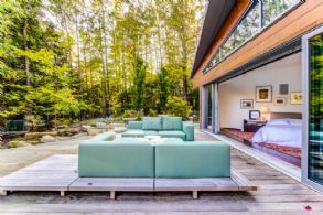 Master Bedroom Deck - Country homes for sale and luxury real estate including horse farms and property in the Caledon and King City areas near Toronto