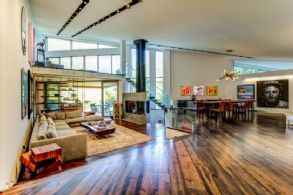 Living Room - Country homes for sale and luxury real estate including horse farms and property in the Caledon and King City areas near Toronto