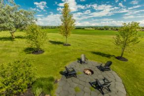 Firepit - Country homes for sale and luxury real estate including horse farms and property in the Caledon and King City areas near Toronto