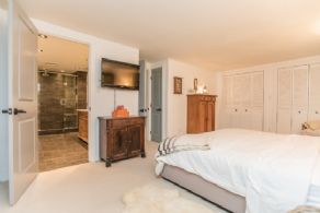 Master Suite - Country homes for sale and luxury real estate including horse farms and property in the Caledon and King City areas near Toronto