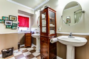 Willoughby Farm, Caledon, Ontario - Country homes for sale and luxury real estate including horse farms and property in the Caledon and King City areas near Toronto